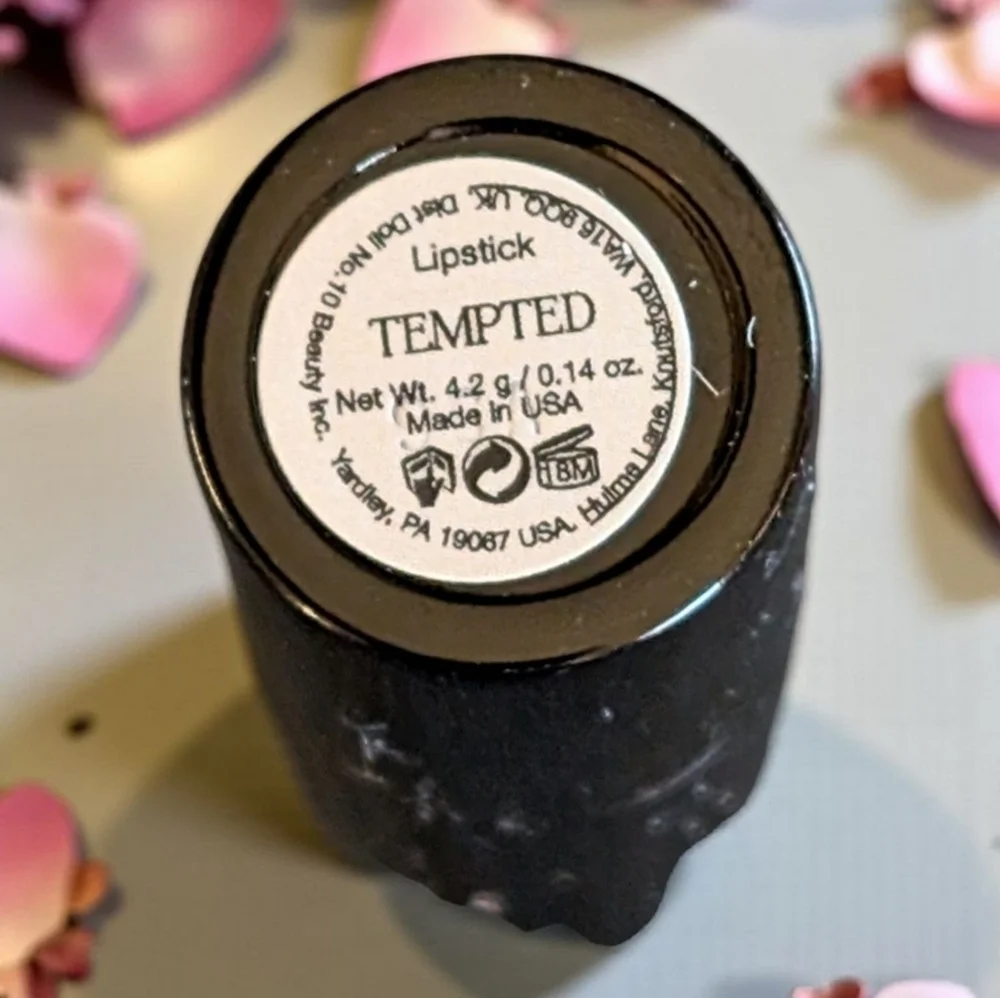 Doll 10 Tempted (Nude Pink) Lipstick (New)